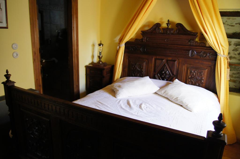 Bed and Breakfast Ta Xelidonakia Pinakátai Exterior foto